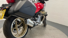Moto Guzzi V100 Mandello S E5+ (25MY)